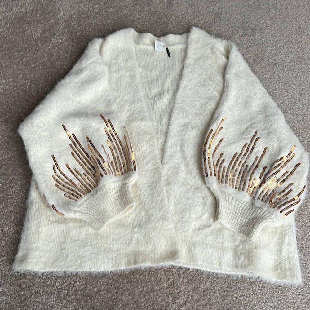 Anthropologie cream cardigan O/S